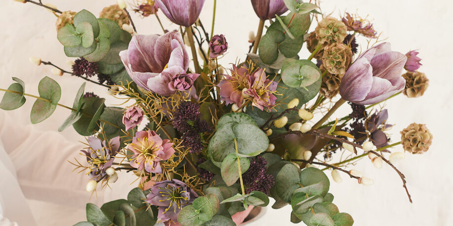 Nu har vi även konstblommor & -växter i vårt sortiment