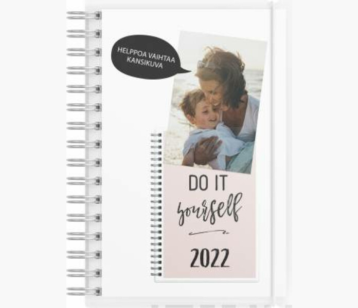 Exclusive 4 in 1 kalender 2022 A6. Suom.kielinen kuva