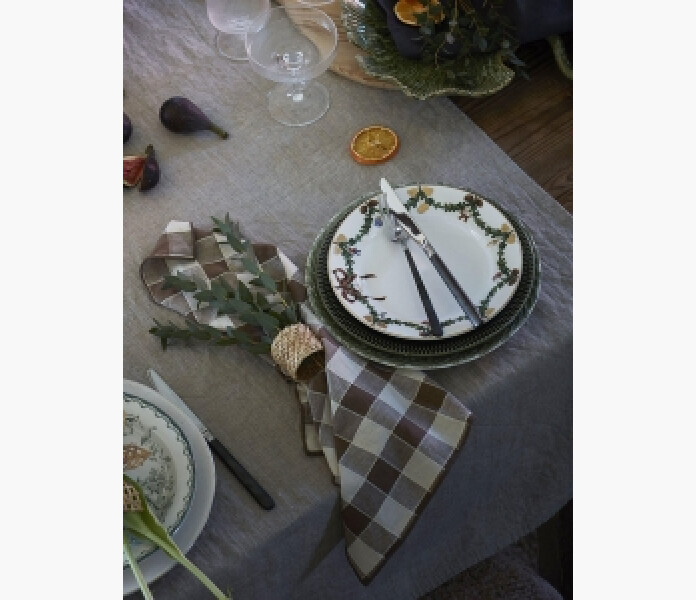Svanefors Mary servett nougat 45 x 45cm 2 kuva