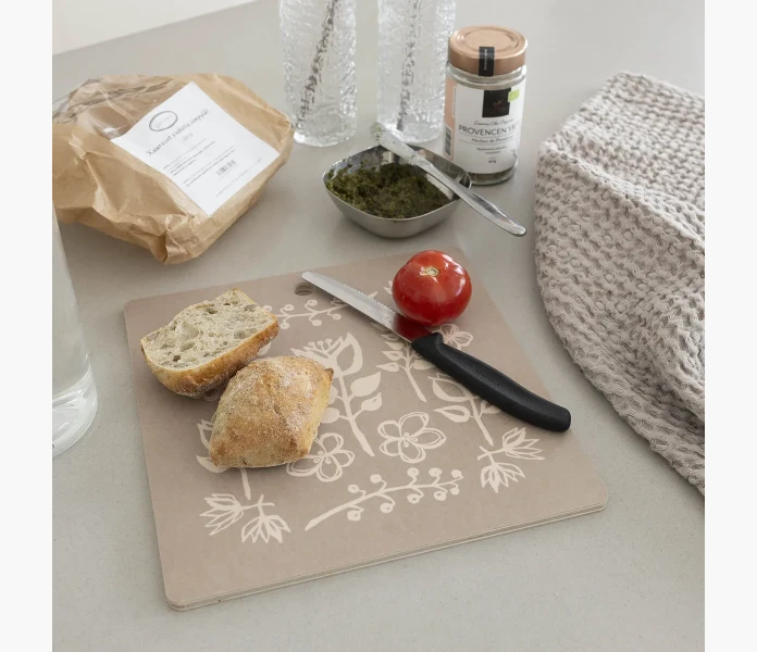 SkarbradeTaikapuutarha 24x25cm 1 image