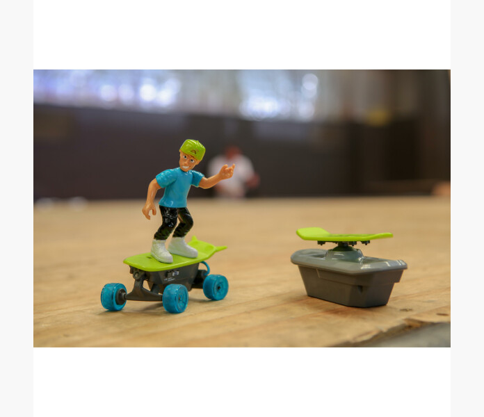 Real Control Skateboarding 1 image