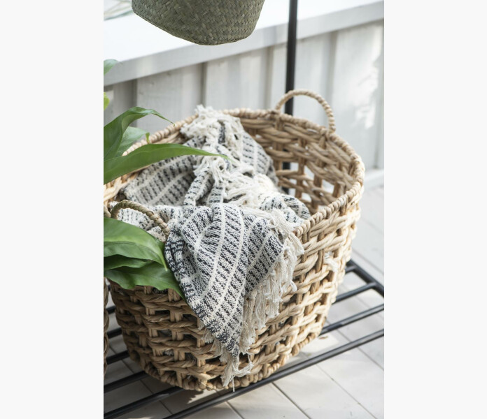 Plad gradd mork gra randig 1 kuva